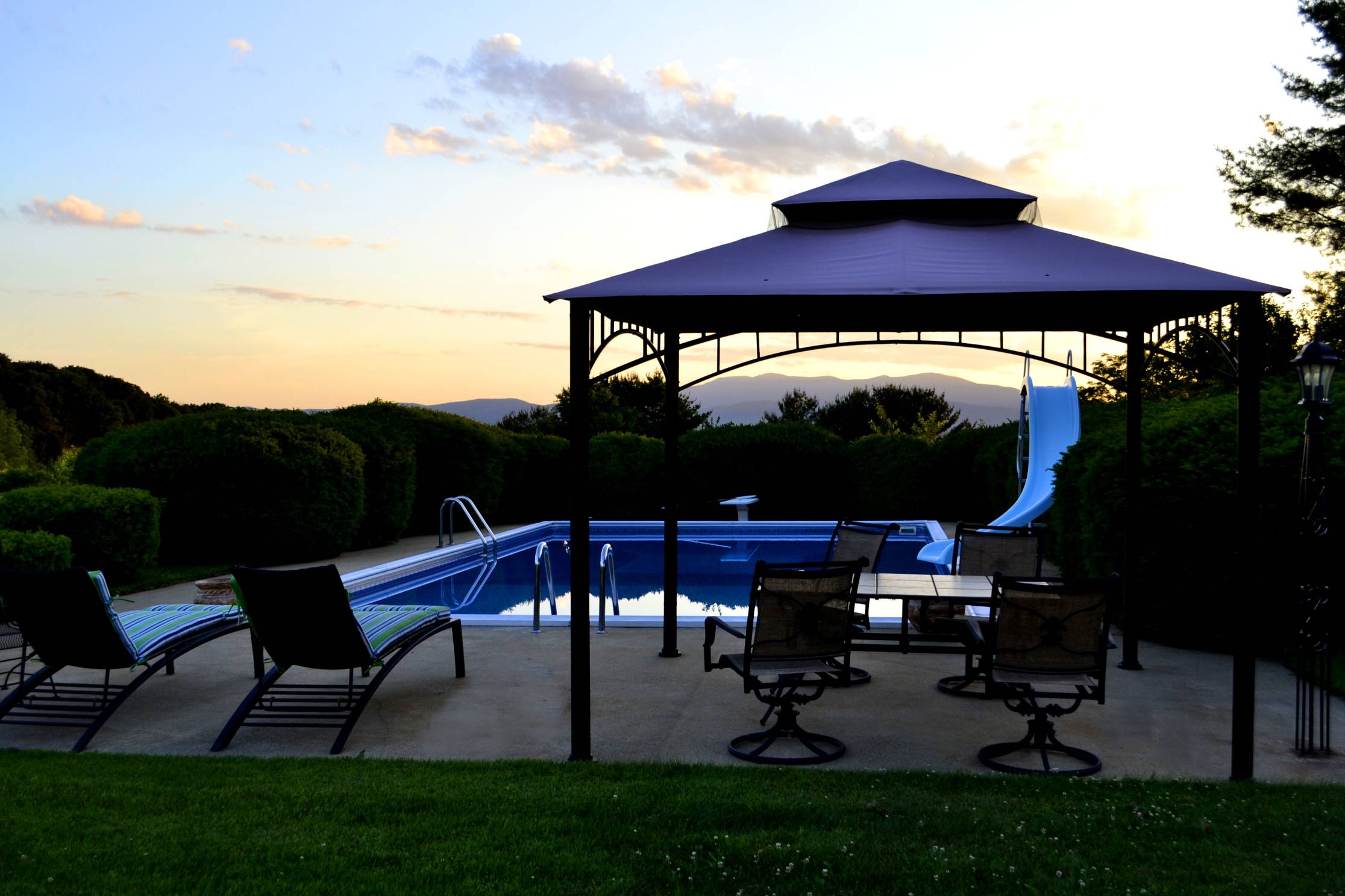 Selecting the Right Canopy for your Poolside | Sunesta Tulsa